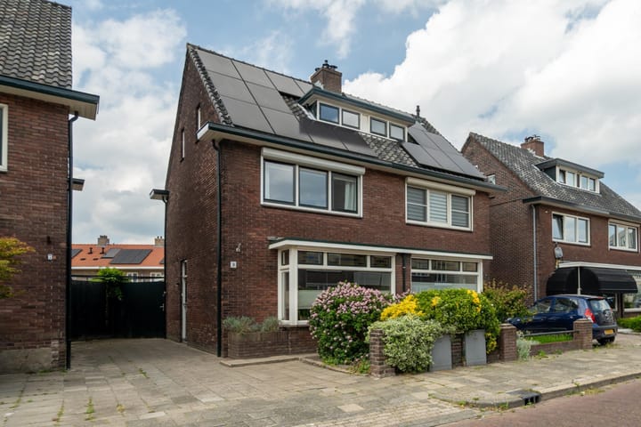 Jan van Galenstraat 9 in Hengelo foto