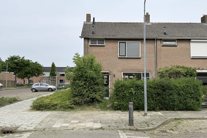 Jan van Glymesstraat 17 in Fijnaart
