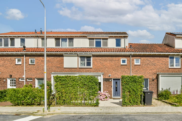 Jan van Goyenlaan 24 in Amstelveen photo