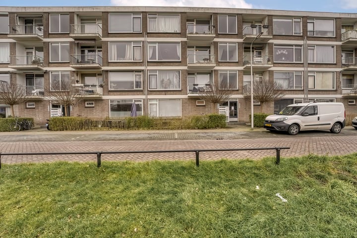 Jan van Goyenplantsoen 56 in Voorschoten