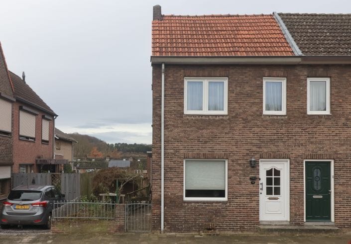 Jan van Houtemstraat 4 in Wijlre