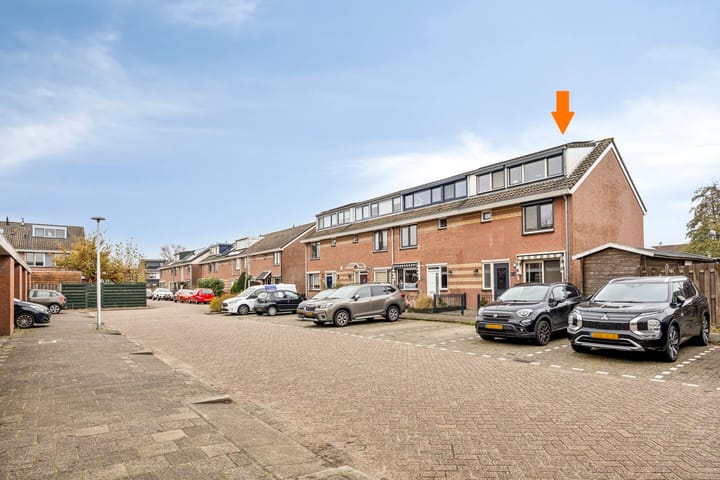 Photo of property Jan van Kanrede 16, Capelle aan den IJssel