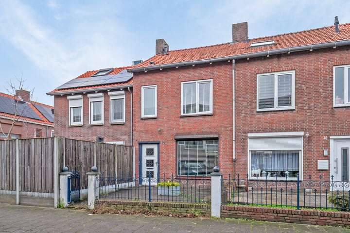 Jan van Riebeeckstraat 14 in Tilburg