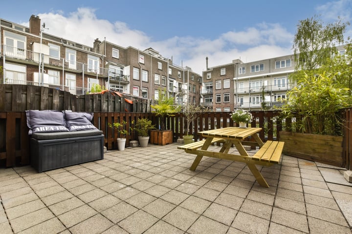 Photo of property Jan van Riebeekstraat 9-1, Amsterdam