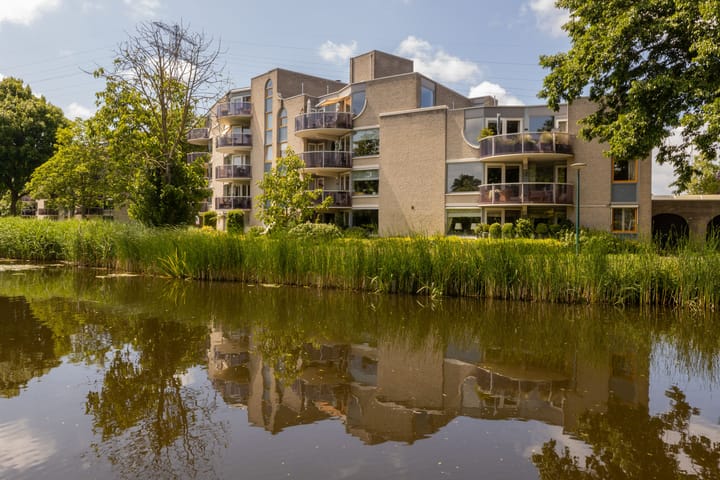Jan van Ruusbroeclaan 33 in Oegstgeest