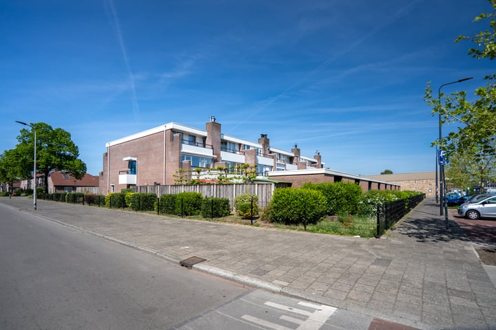 Jan Vermeerstraat 10-23 in Enschede