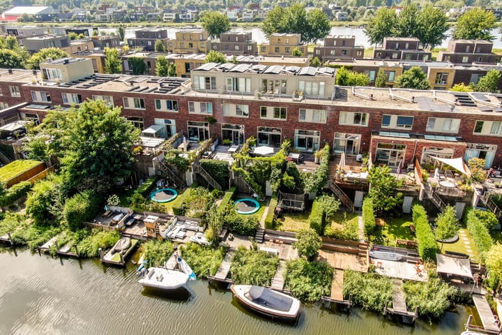 Jan Vrijmanstraat 151 in Amsterdam