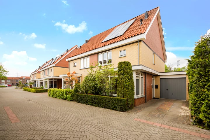 Jasmijnplein 19 in Enschede