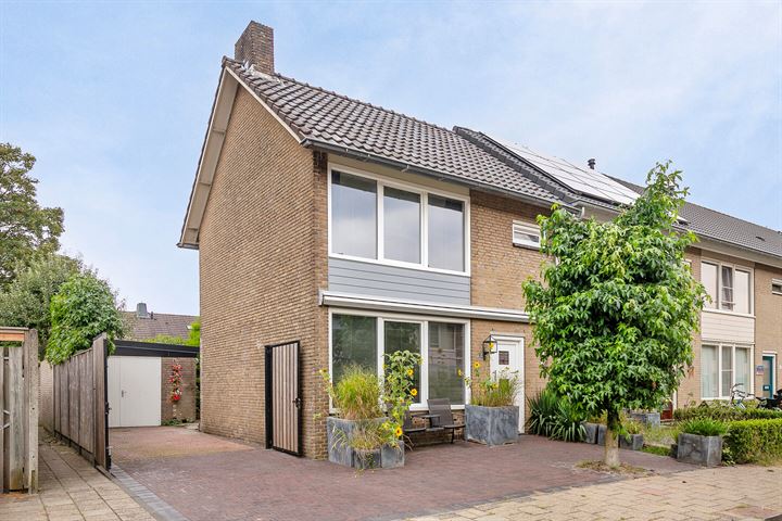 Jasmijnstraat 2 in Maarheeze