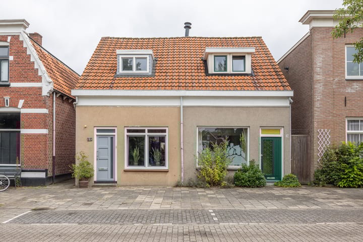 Javastraat 27 in Enschede Foto