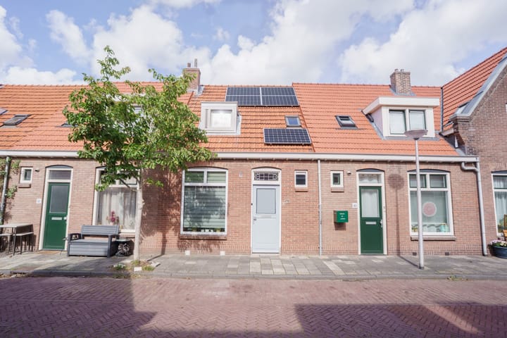 Photo of property Javastraat 53, Delft
