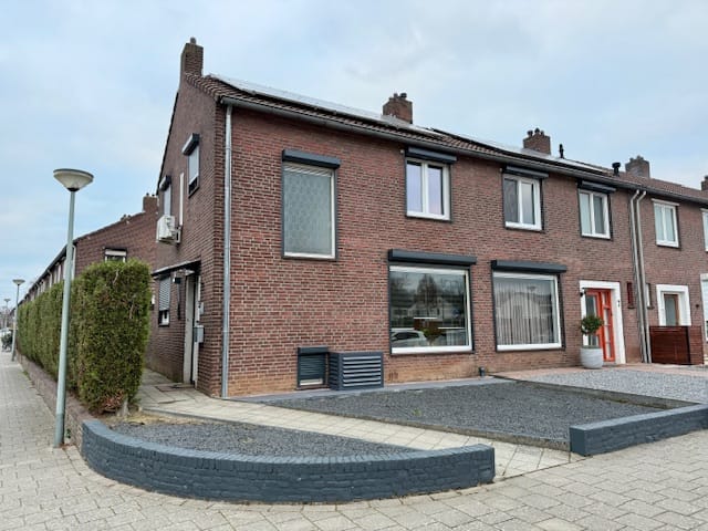 Javastraat 75 in Roermond