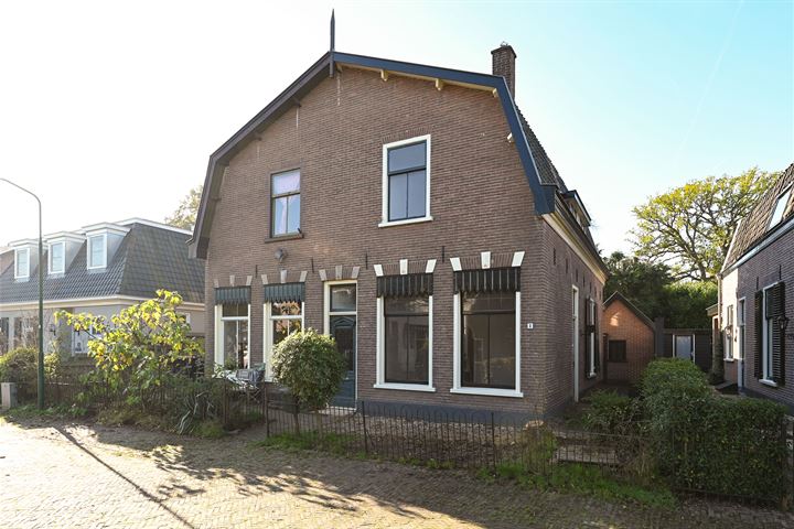 Javastraat 8 in Baarn