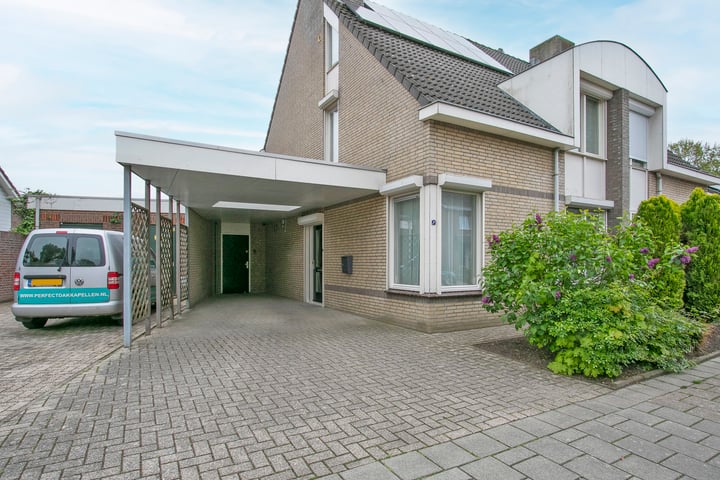 Jean Amentstraat 1B in Weert