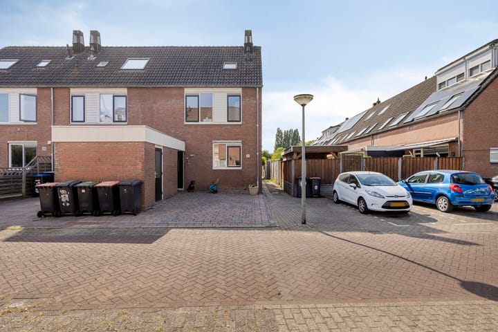 Jean-Paul Sartre-erf 63 in Dordrecht foto