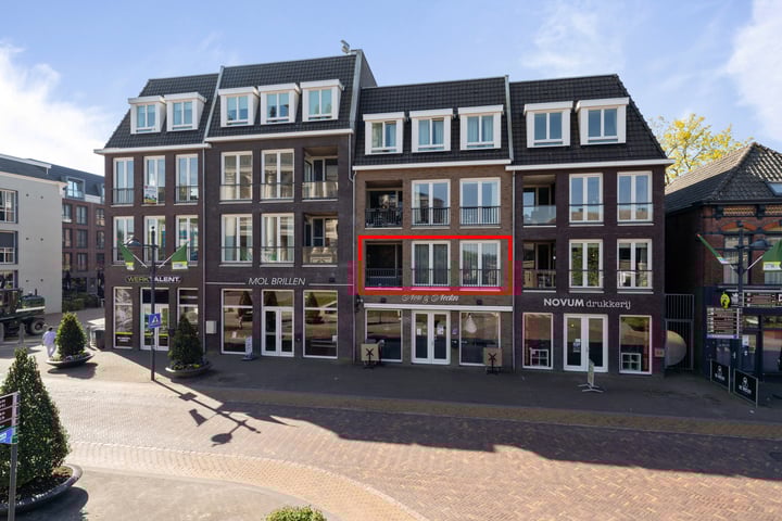 Jezuïetenplein 16 in Oudenbosch