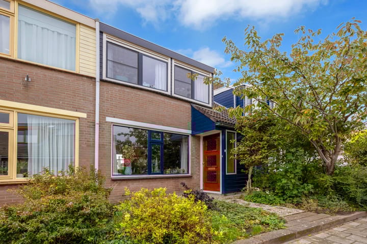 Jhr Mr A F de Savornin Lohmanstraat 64 in Zuidland