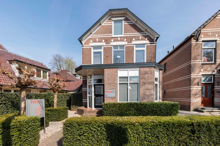 Jhr. Mr. G.W. Molleruslaan 8 in Apeldoorn