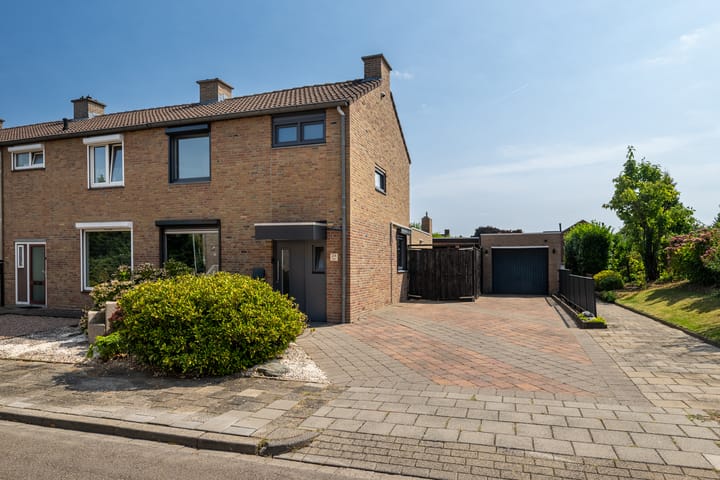 Joes Jongenstraat 24 in Landgraaf photo