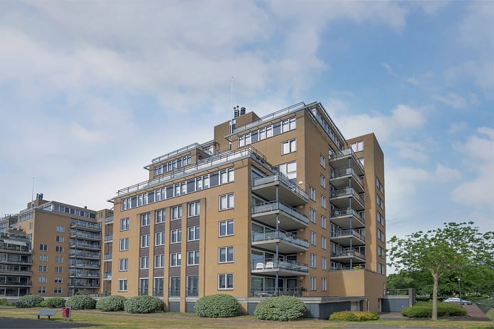 Johan David Zocherstraat 100 in Voorburg