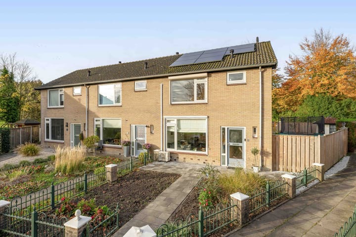 Photo of property Johan Frisolaan 18, Den Bommel