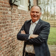 Foto van Johan van der Waaij, NVM Register Makelaar bij Drieklomp Makelaars en Rentmeesters Voorthuizen