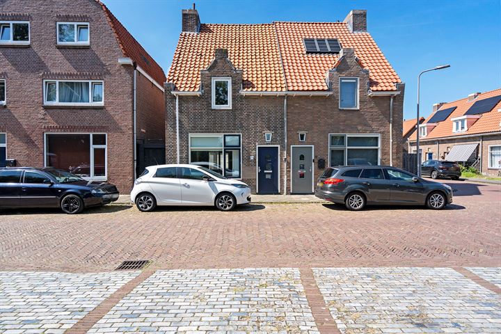 Johan van Oldenbarneveldtstraat 7 in Honselersdijk