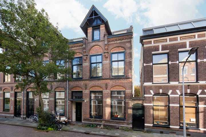 Johan van Vlietstraat 81-RD in Haarlem