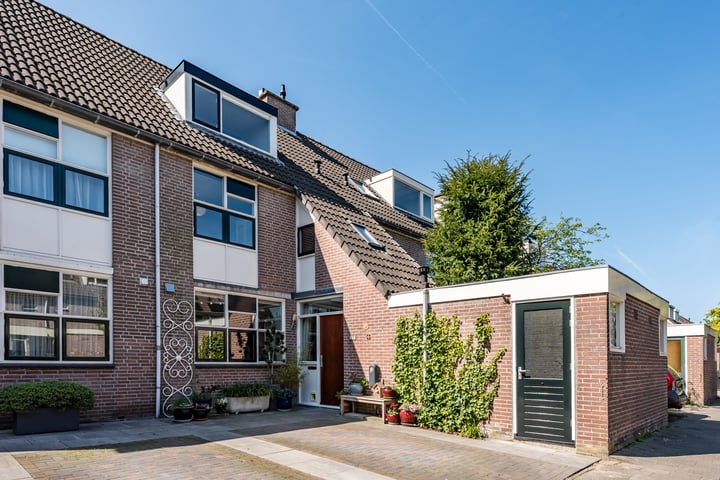 Johan Wagenaarlaan 17 in Oegstgeest