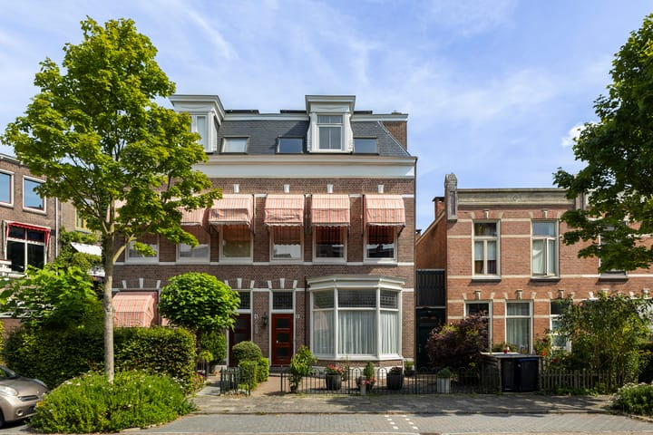 Photo of property Johan Willem Frisostraat 5, Leeuwarden