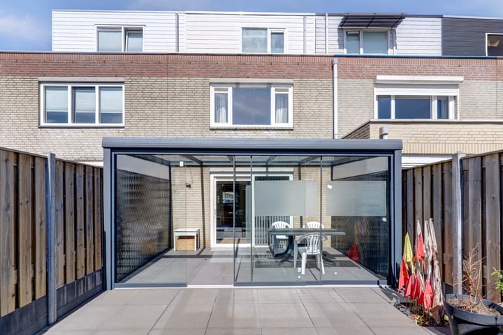 Johanna Dekhuijzenstraat 32 in Rotterdam