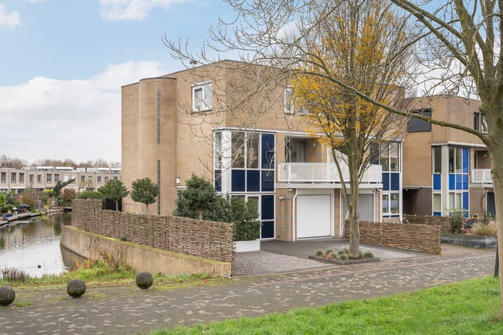 Photo of property Johanna Naberkade 37, Vlaardingen