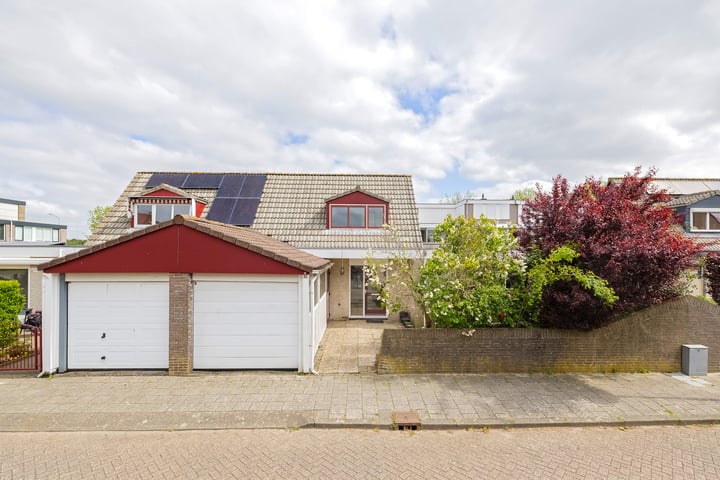 Johanna Naberstraat 35 in Velserbroek