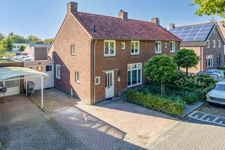 Photo of property Johanna van Brabantlaan 16, Hilvarenbeek