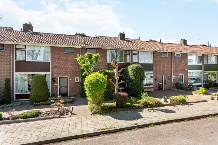Johanna van Burenlaan 6 in Almelo