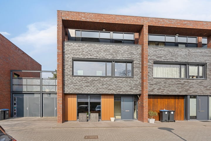 Photo of property Johannes Buijslaan 8, Eindhoven