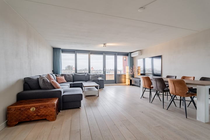Photo of property Johannes Calvijnlaan 85, Amstelveen