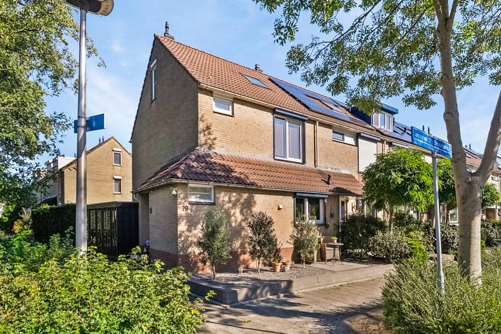 Johannes Chr. Bendorpstraat 29 in Hendrik-Ido-Ambacht