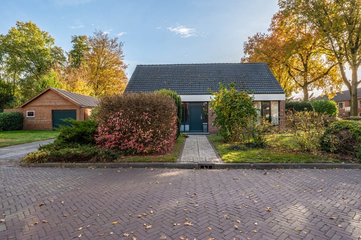 Photo of property Johannes Vermeerlaan 1, Nieuwe Pekela