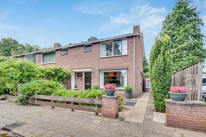Photo of property Johannes Wierlaan 74, Den Dolder