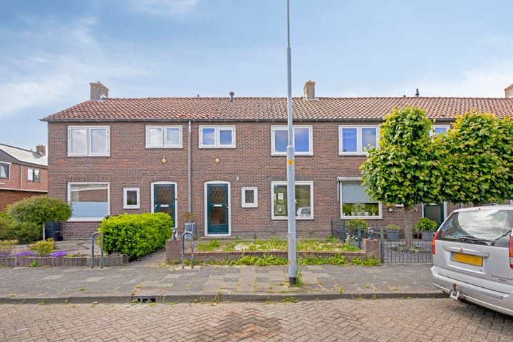 Johannis Bogaardstraat 4 in Nieuw-Vennep