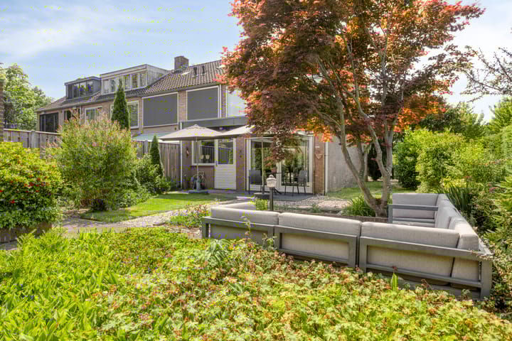 Photo of property John F. Kennedylaan 8, Vught