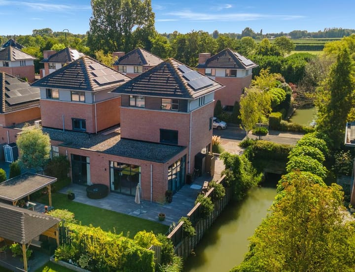 Photo of property John Raedeckerhof 128, Hoorn