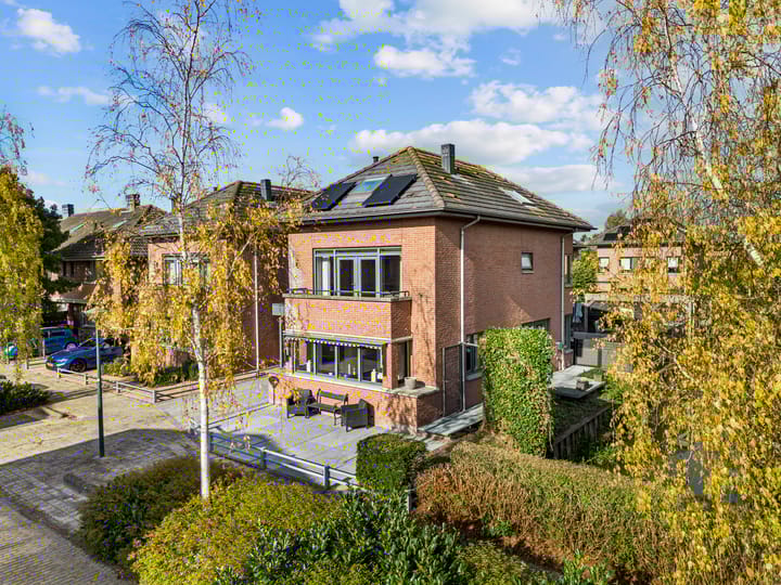 John Raedeckerhof 77 in Hoorn