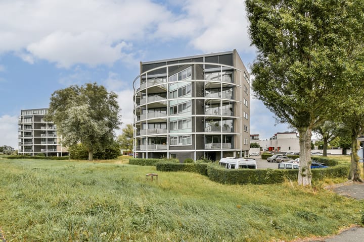 Photo of property Joke Smitkade 39, Vlaardingen