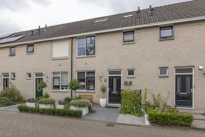 Joke Smitlanden 78 in Enschede