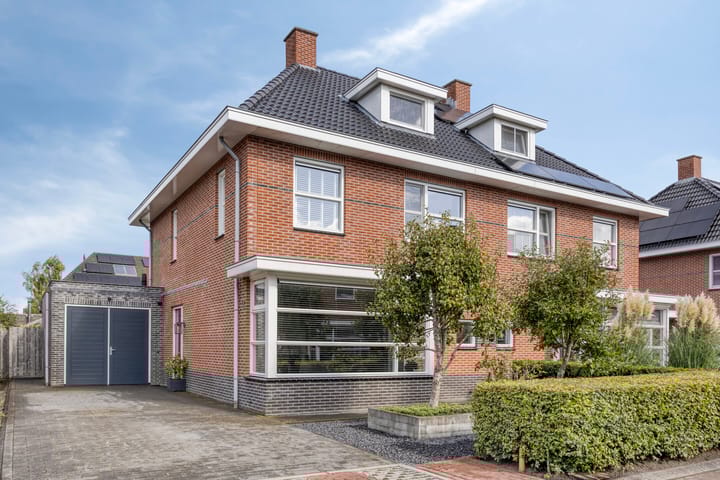 Jol 12 in Meppel