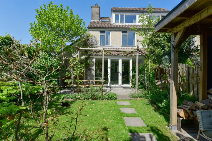 Photo of property Jonge Linde 27, Ouderkerk aan de Amstel