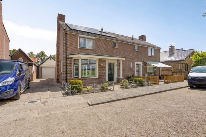 Jonkerstraat 42 in Waarland