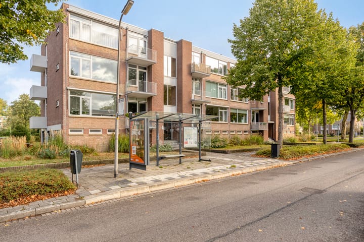 Photo of property Joost van den Vondellaan 22, Deventer